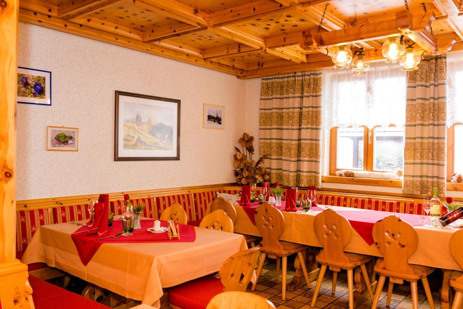Almidylle Sabathy Hotel Obdach Bagian luar foto